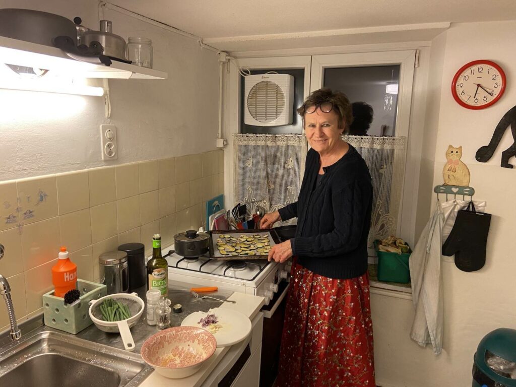 Barbara Lukesch in ihrer Küche