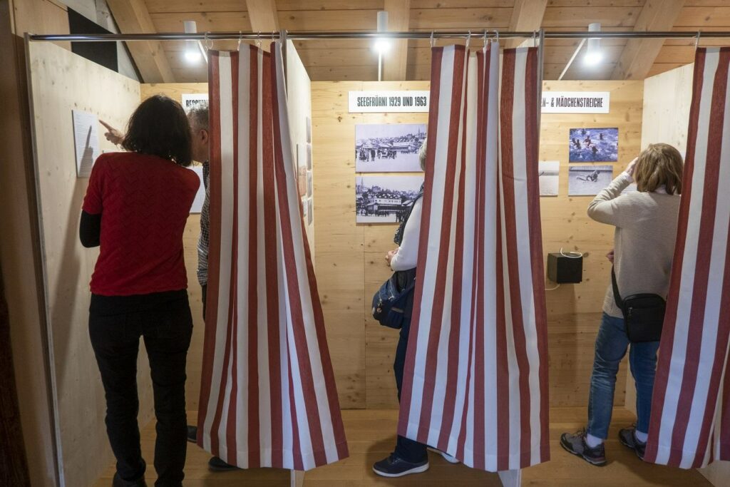 Guckkästen in der Seebadi-Ausstellung