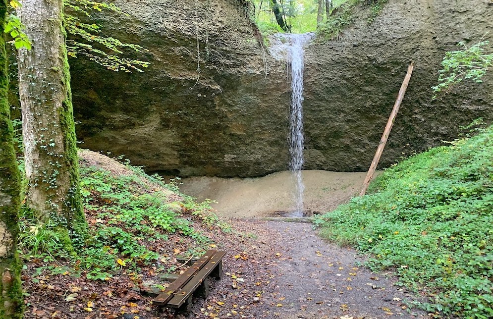 Wasserfall über Nagelfluhwand