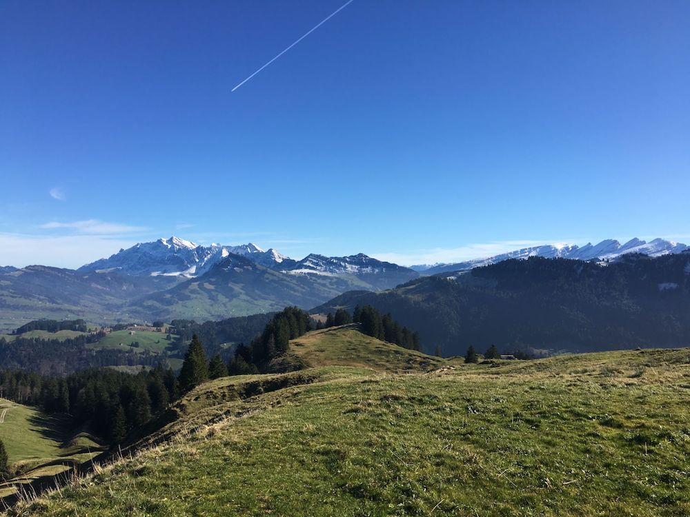 30. Oktober: Der Blick vom Tanzboden ins Toggenburg zu Säntis und Churfirsten