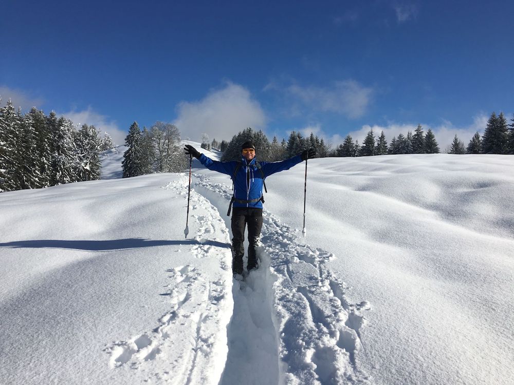Waten zur Alp Wielesch am 16. Dezember 2017 (hier im Abstieg in unserer eigenen Spur)