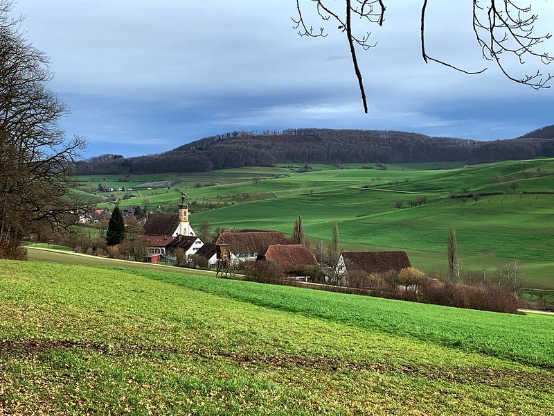 Stift Olsberg in der Talsenke am Violenbach