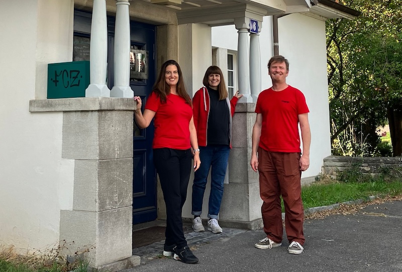 Alexandra Matulla (links), Nadja Staudenmaier und Michael Germann (Foto: zvg)