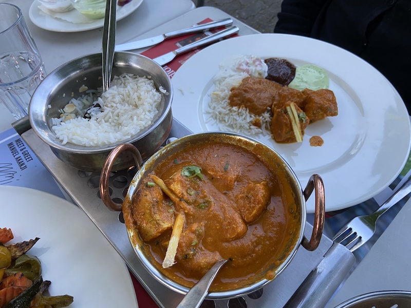 Signature Dish: Das Rosengarten Poulet Curry