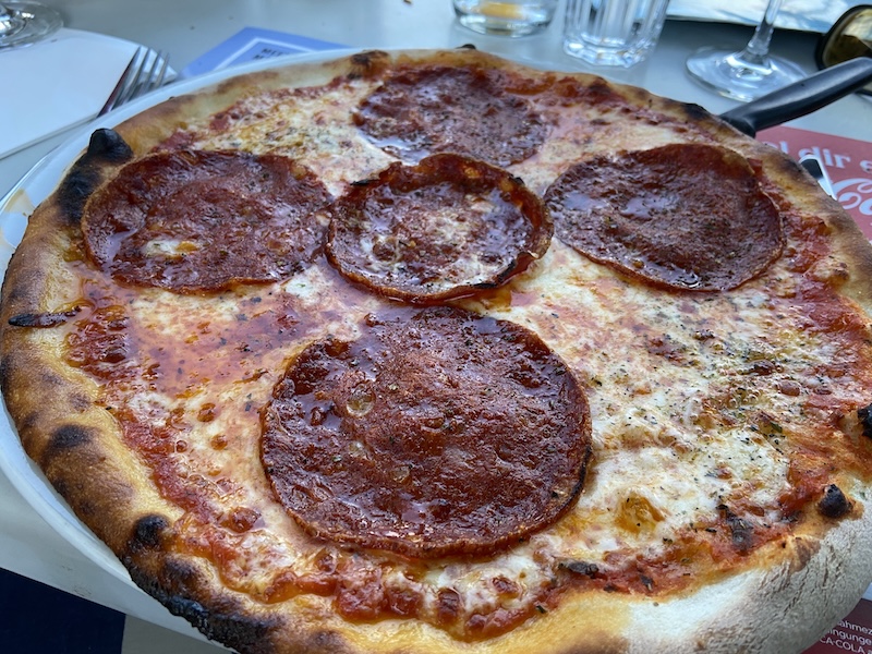 Gelungene Pizza Don Giovanni (Fotos: ZN)