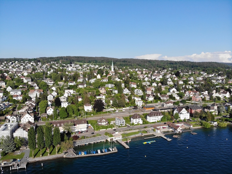Heute: Von der Verkehrsinfrastruktur zerschnittener Seeanstoss